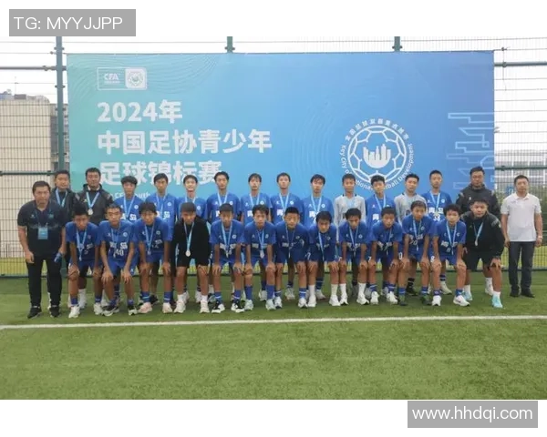 足球日升旗活动盛况回顾与未来展望共同推动足球文化发展与青少年成长